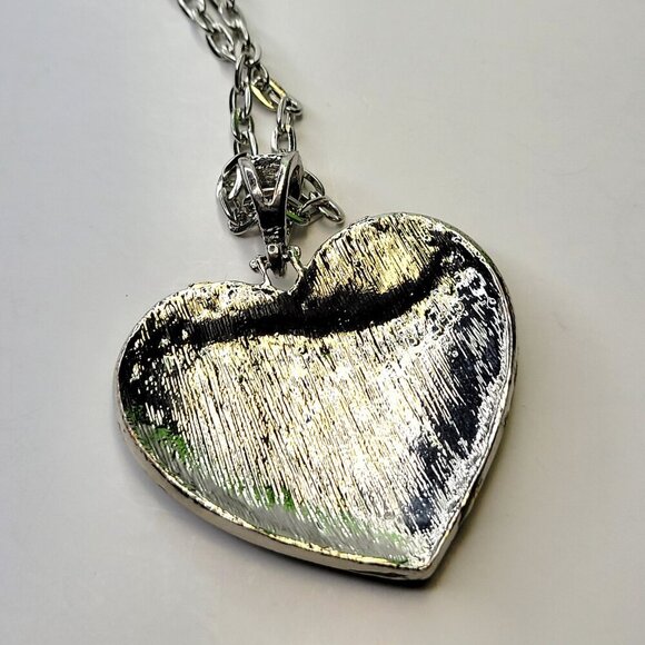 Heart Shape Pendant Necklace with crystals - Picture 5 of 8